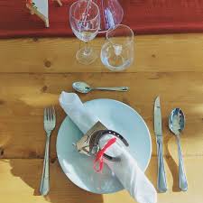 Moderne" Fourchette de table - Location de vaisselle