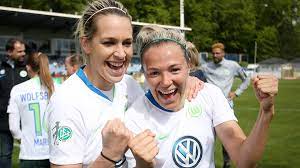 Rolfö vollendet aus kurzer distanz. Frauenfussball Bayern Linksaussen Rolfo Vor Wechsel Zum Vfl Wolfsburg Sportbuzzer De