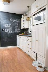 Create this super cute planked kitchen chalkboard menu to keep them up to date! Kitchen Chalkboard Ideas Creative Decoration Or A Practical Idea Deavita
