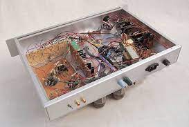 The Emperor S New Amplifier Amplifier Diy Electronics Valve Amplifier