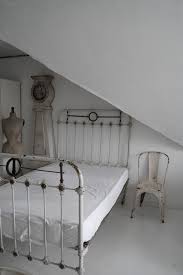 Simple Sweet Mit Bildern Vintage Schlafzimmer Ideen Vintage Bett Eisenbett