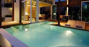 Luas lantai kolam renang tersebut adalah 81 m^2. 25 Gambar Model Kolam Renang Dalam Rumah Yang Wajib Anda Bangun Inspirasi Desain Rumah Minimalis 2 Lantai Ada Ta Rumah Minimalis Desain Rumah Minimalis Rumah