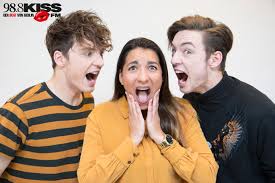 Découvrez aussi nos jeux concours. Die Lochis X Kiss Fm Sendung 3 Uber Winter