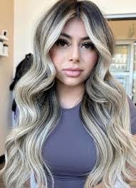 Veronica Argueta's Instagram, Twitter & Facebook