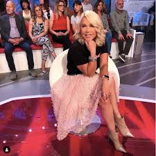 Temptation island ti aspetta domani, lunedì 5 luglio, per un'imperdibile seconda puntata 04 luglio 2021. Anna Pettinelli Eta Figlia Marito E Temptation Island Io Donna