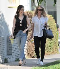 Lily collins was born on march 18, 1989. How Lily Collins Lost Weight Safely To Play An Anorexic Daily Mail Online