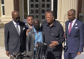 Nov 23, 2021 · the jury has wrapped up its first day of deliberations in the trial of three men charged with killing ahmaud arbery in brunswick, georgia. Prosecution Rests In Trial Of Men Who Chased Ahmaud Arbery Pittsburgh Post Gazette
