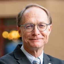 Where and when to play pickleball in Revelstoke?