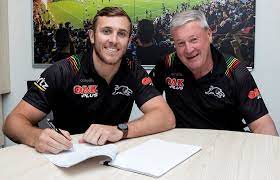A contusão no joelho no início de 2020 fez de kurt capewell um treinador não oficial do penrith panthers por um período. Kurt Capewell Signs Two Year Deal With Penrith The Western Weekender