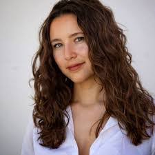 Ellen Fowler's Instagram, Twitter & Facebook