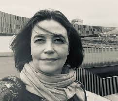 Biography author matching "bella" (Sorted by Death date Descending)