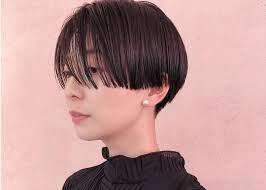髪型の刈り上げ女子が急増中実は凛とした女性らしさを演出できる