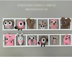 Je veux trouver des idées de décoration pour ma chambre bébé pas cher ici deco de chambre de bebe fille. Decoration Murale Chambre Bebe Fille Animaux Des Bois Tons Rose Beige Taupe Un Grand Marche