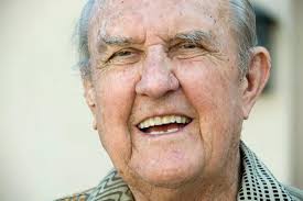 Fighter pilot Hal Vincent, 87, reached for the sky in his 36 years with  Marines