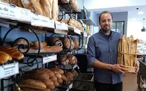 Chatou Sa Baguette Est La Meilleure Des Yvelines Le Parisien