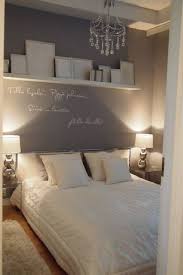 La chambre à coucher, à part d'être un endroit de repos confortable, doit être joliment décorée pour assurer la relaxation de qualité. Epingle Sur Projets A Essayer