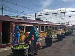 Check spelling or type a new query. Kereta Priority Fasilitas Kelas Eksekutif Nomor Wahid Untuk Umum Kankkunk Blognya Nbsusanto