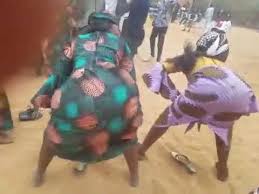 Kalli yadda yan mata yan madigo suke taba nono da cin gindi a makaranta. Www Rawar Iskanci Yanmata A Makaranta Kalli Abinda Da Aka Kama Wasu Yan Makaranta Nayi Youtube Kalli Iskancin Da Aka Kama Yan Mata Budare Sukeyi A Makaranta