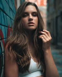 S A V A N N A H C L A R K E On Instagram H O M E Photo E T Rouleau Location Sydney Song All Around The Wo In 2021 Savannah Chat World Music Vida