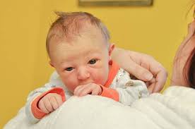 Fotogalerie: Právě jsme přišli na svět. Prohlédněte si čerstvě narozená  miminka