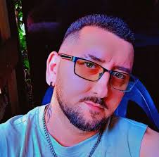 Is a hissing pressure sound when opening the petrol tank normal?