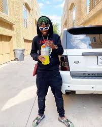 Let's take a look at some of the lessons we can learn from her Zlatan Ibile Age