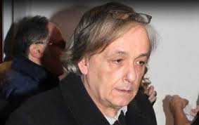 Oct 06, 2019 · ο ανδρέας μικρούτσικος γεννήθηκε στις 6 ιουνίου το 1952 που σημαίνει ότι είναι 67 ετών. Apokalypsh Sok Apo Gnwsth Tragoydistria O Antreas Mikroytsikos Einai Kommati Ths Zwhs Moy Europost Gr