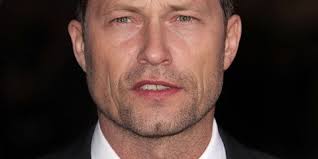 La parola italiana libro deriva dal latino liber.il vocabolo originariamente significava anche corteccia, ma visto che era un materiale usato per scrivere testi (in libro scribuntur litterae, plauto), in seguito per estensione la parola ha assunto il significato di opera letteraria. Paris Hilton Vermogen Und Einkommen Des It Girls 2021