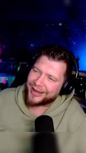 Carola und ihr HERZBLATT BRUDER Andy❤️🧡Quatro reagiert Clip aus einem  Livestream auf https://www.twitch.tv/senor_quatro Hier geht es zum Kanal  von KlarText Marc : https://www.youtube.com/@klartext-marc  ################# https://www.quatro.live ...