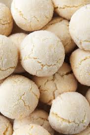 Italian Amaretti Cookies Recipe In 2020 Amaretti Cookies Italian Almond Cookies Cookies
