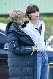 Jadi di rumah gua tuh ada sekumpulan cacing katanya sih itu cacing jarang di temukan,ntah kenapa di rumah gua ada cacing~mungkinkah ini pertanda wow!#jangan. Straykids ìŠ¤íŠ¸ë ˆì´í‚¤ì¦ˆ Jisung Hyunjin Hyunsung Stray Kids Actors