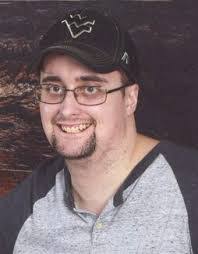 Robert Tetrick's Instagram, Twitter & Facebook