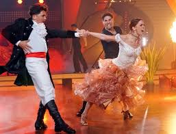 Bei 'let's dance' zählen auch so faktoren wie sympathie und showtalent, das ist halt so. gil ofarim und seine partnerin ekaterina galten durchweg als zuschauerlieblinge. Let S Dance 2017 Gewinner Sieger Verlierer Und Fantasten