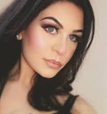 Amir Khan Slept With A Beauty Therapist In Airport Hotel Daily Mail Online Beauty therapist emily volkova has accused british boxer amir khan of being a love rat.