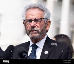 Alan lowenthal hi-res stock photography and images