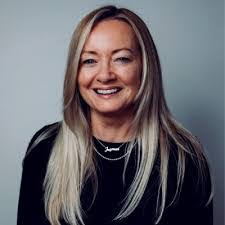 Jasmin Hodge's Instagram, Twitter & Facebook