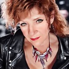 INGRID SMITH (@therajewels)