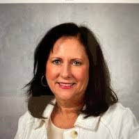 Lisa Viggiano's Instagram, Twitter & Facebook