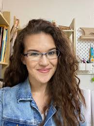 Kendra Pollock's Instagram, Twitter & Facebook