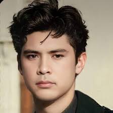 NASAWING CO-PILOT NA TUBONG ROXAS,PALAWAN GINAWARAN NG PARANGAL NI  PANGULONG RODRIGO DUTERTE Ginawaran ng parangal ang nasawing co-pilot na si  2Lt. Mark Anthony Caabay sa katapatan nito sa serbisyo. Sa pamamagitan ni