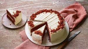 The bold colour of a red velvet cake is a delight to the eye and, with its rich cream cheese vanilla icing, it's even more of a joy to eat. The Best Cake Recipes Bbc Food