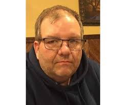 Neal Summers's Instagram, Twitter & Facebook