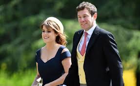 O primeiro filho da princesa eugenie e de jack brooksbank nasceu a 9 de fevereiro , mas o nome do bebé não era ainda conhecido. Gravida De Seu Primeiro Filho Princesa Eugenie Nao Devera Repassar Ao Herdeiro Seus Titulos Reais Notas Glamurama