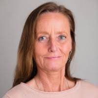 100+ Profile mit dem Suchbegriff „Cornelia“