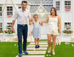 Toni costa is a 38 year old spanish dancer. Adamari Lopez Y Toni Costa Suman Un Nuevo Intengrante A La Familia Xoxo News Celebs