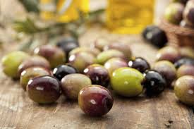 Superfoods List Delicious Foods That Help Reduce Inflammation Healthy Snacks Fruit Health Benefits Nutrition