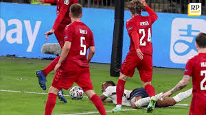 Durch einen elfmeter und ein eigentor des gegners zu gewinnen, und darauf auch noch stolz zu sein. 4qb8aycxttzsam