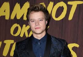 He features in the first episode when he discovers the shipwreck. Who Plays Jj In Outer Banks The Troubled Surfer In Season One Of Netflix S Thriller