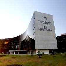 Pensionista do TST recebe quase R$ 400 mil líquidos em um único mês