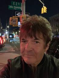 The Bruce family would like to wish guitarist Clem Clempson a very happy  birthday! 🎸 Jack and Clem collaborated